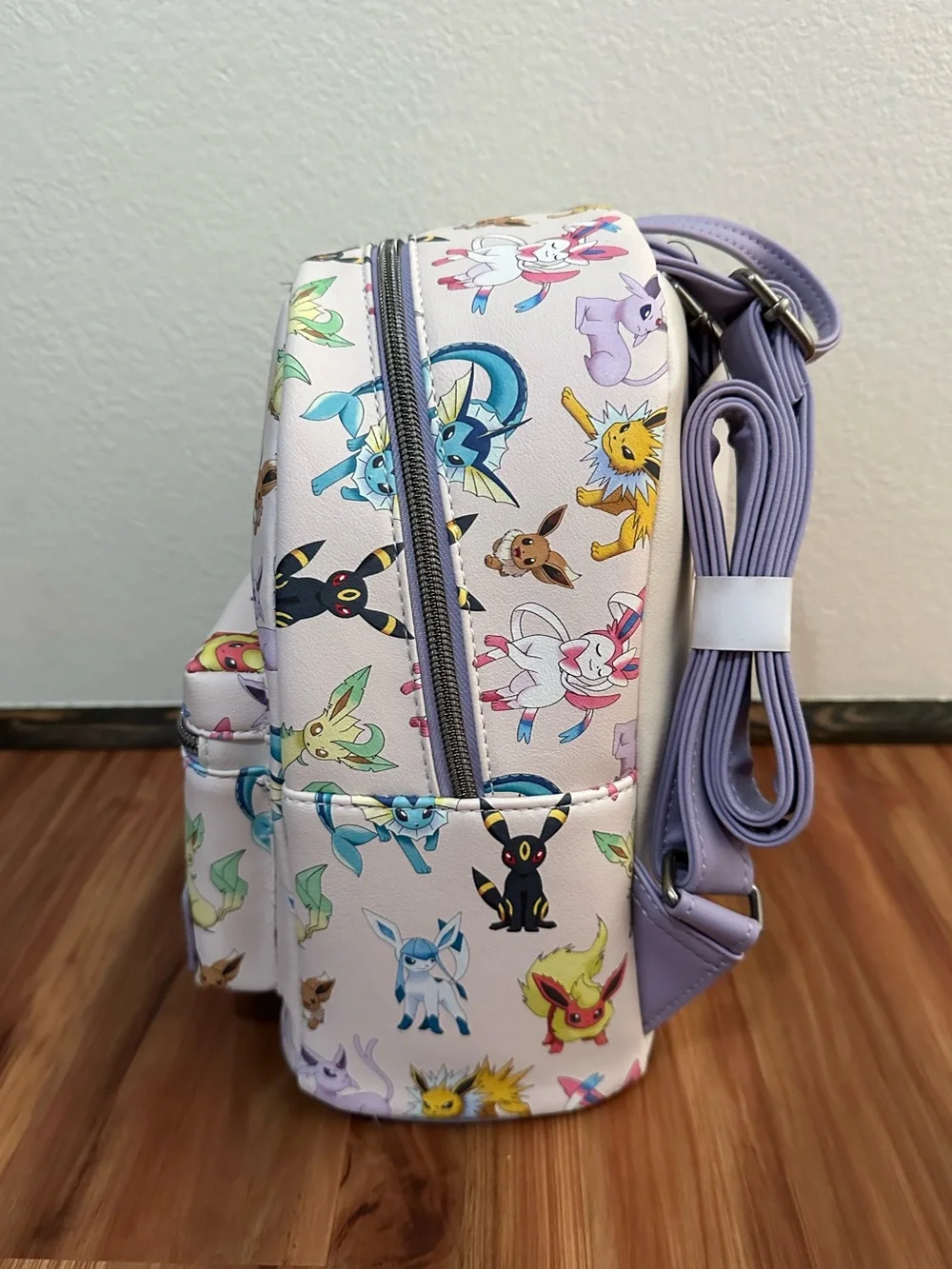 NWT Loungefly Pokemon Eevee Evolutions Mini Backpack - Picture 3 of 4